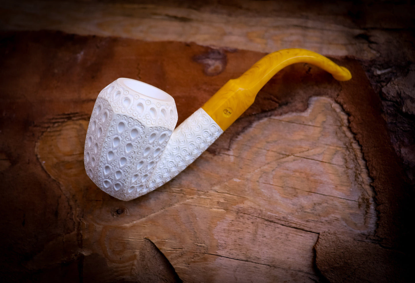 Embriodered Special Hand Crafted Panel Model Meerschaum Pipe With Leather Box -Astaş Meerschaum