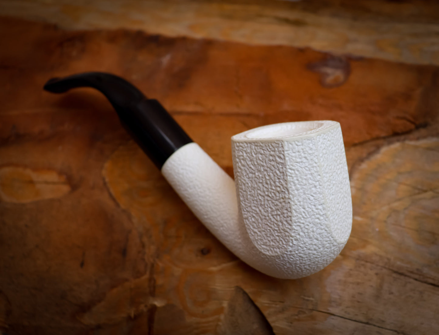 9MM Meerschaum, Rustic Patterned Special Hand Crafted Panel Model Meerschaum Pipe With Leather Box -Astaş Meerschaum