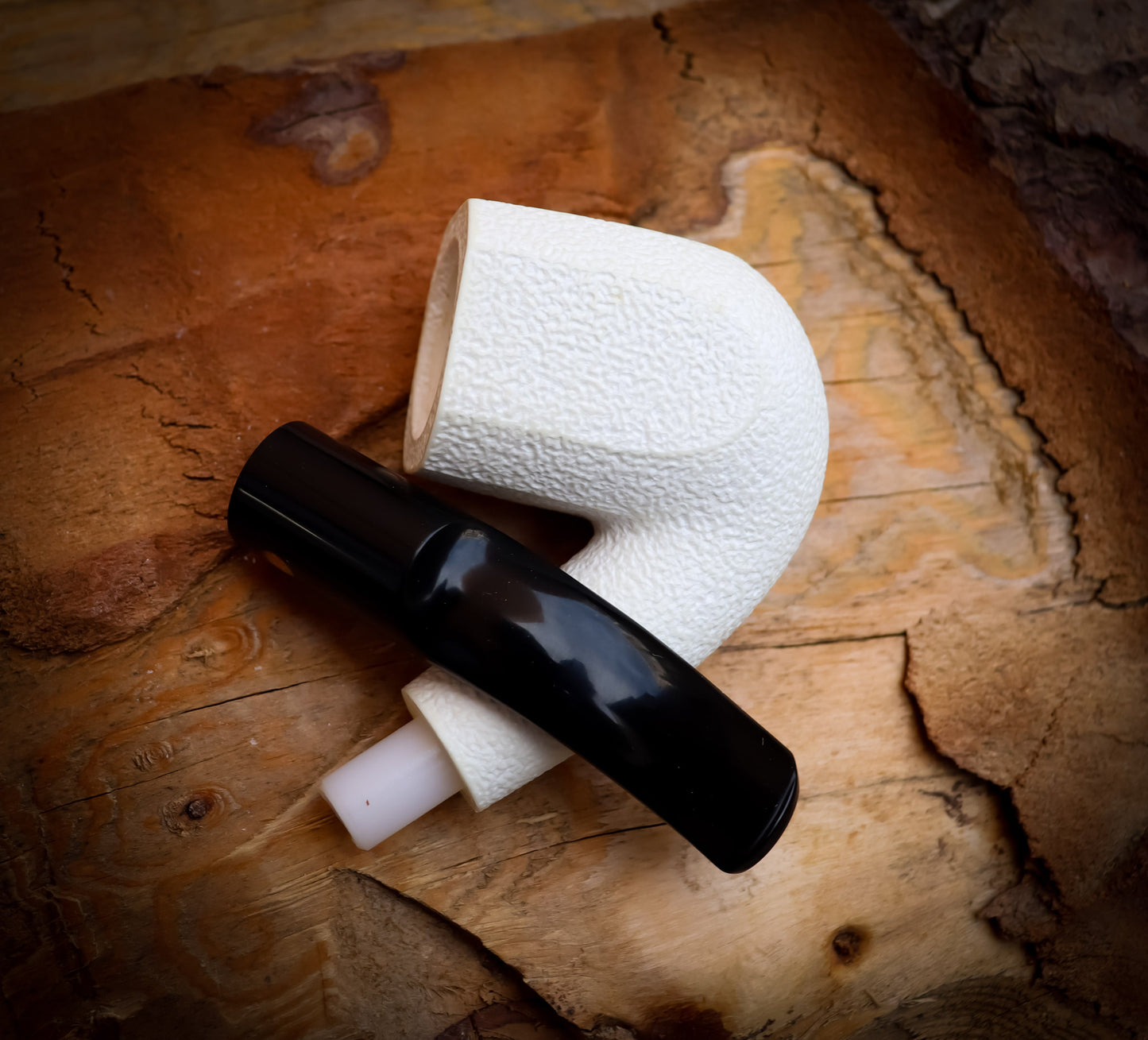 9MM Meerschaum, Rustic Patterned Special Hand Crafted Panel Model Meerschaum Pipe With Leather Box -Astaş Meerschaum