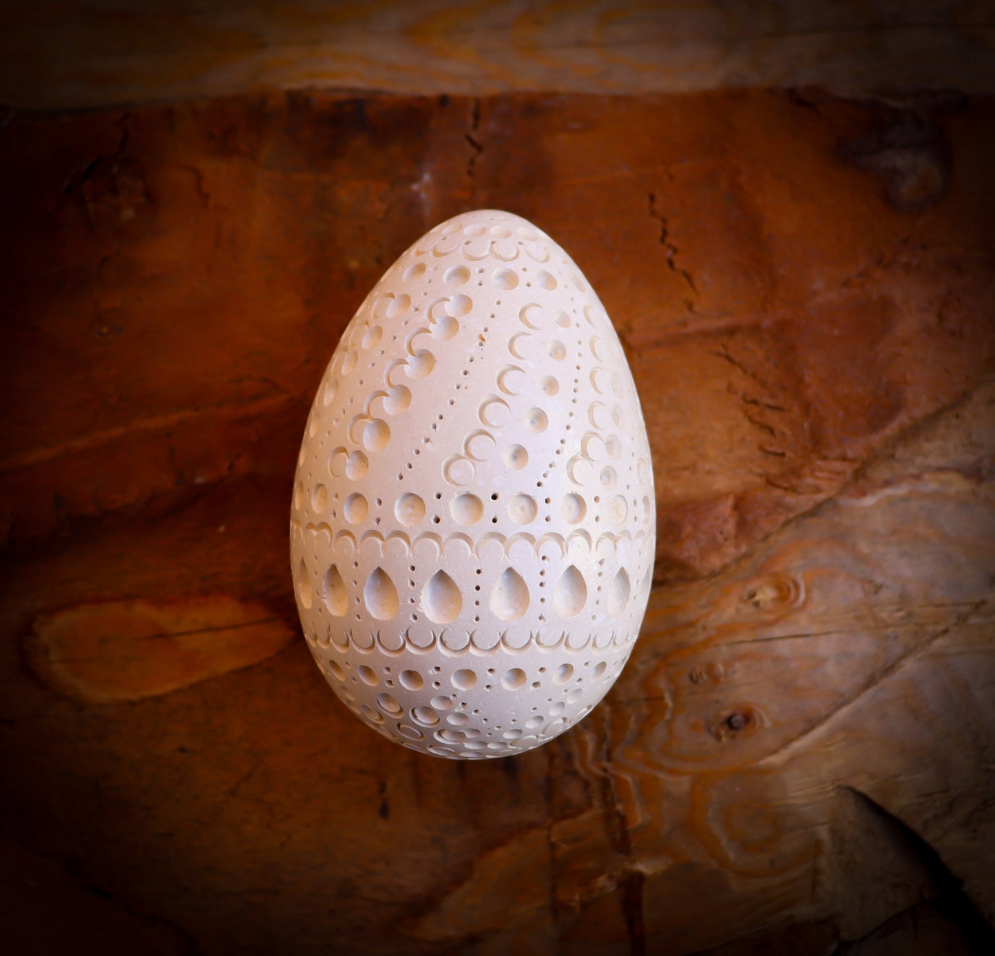 Astaş Meerschaum Egg Bust | Handmade | Decorative Art for Office or Home Decor | Sculpture