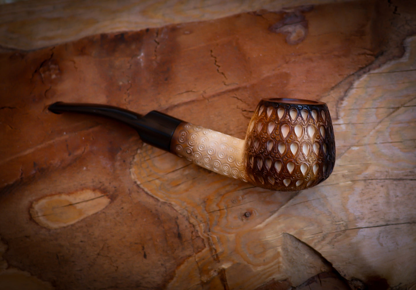 Embriodered Calcined Special Handmade Apple Meerschaum Pipe With Leather Box -Astaş Meerschaum, Lee Van Cleef