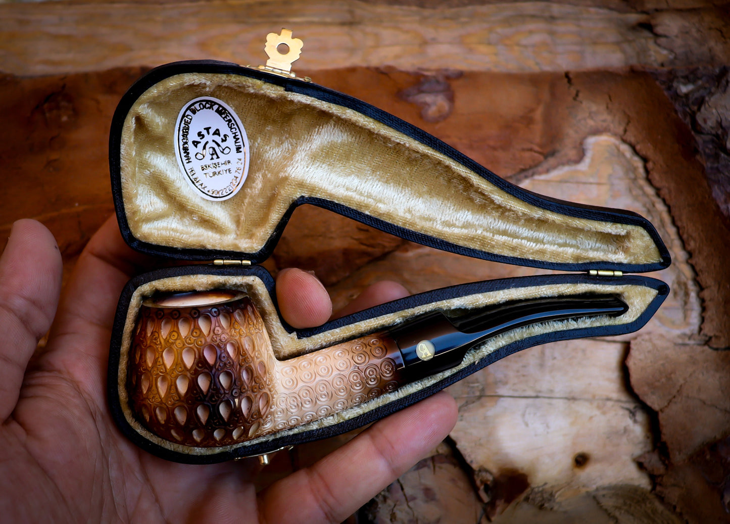 Embriodered Calcined Special Handmade Apple Meerschaum Pipe With Leather Box -Astaş Meerschaum, Lee Van Cleef