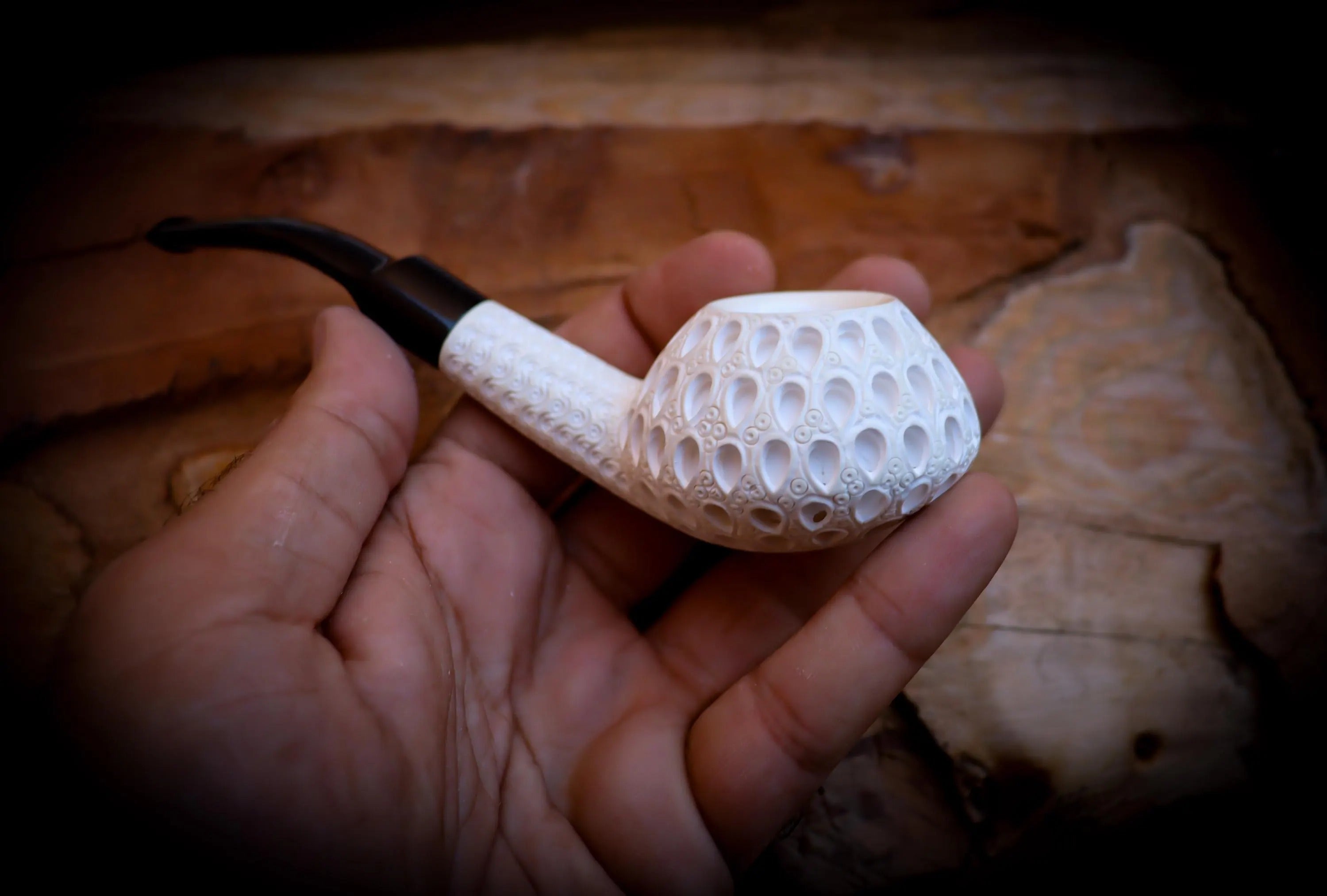 Squat Tomato, Embriodered Special Handmade Large Size Squat Bulldog Meerschaum Pipe With Leather Box- Astaş Meerschaum
