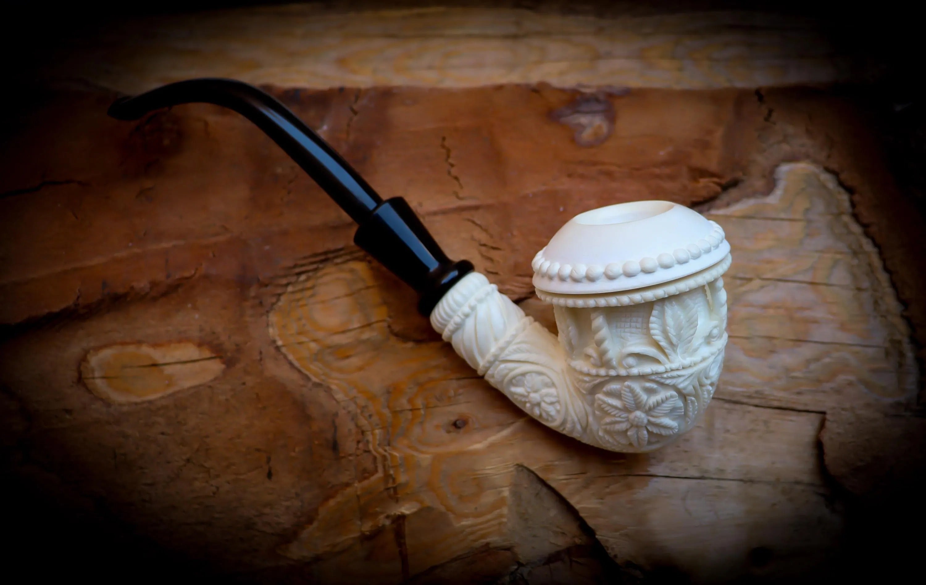 Calabash Meerschaum, Special Handmade Large Size Flower Patterned Calabash Meerschaum Pipe With Leather Box-Astaş Meerschaum