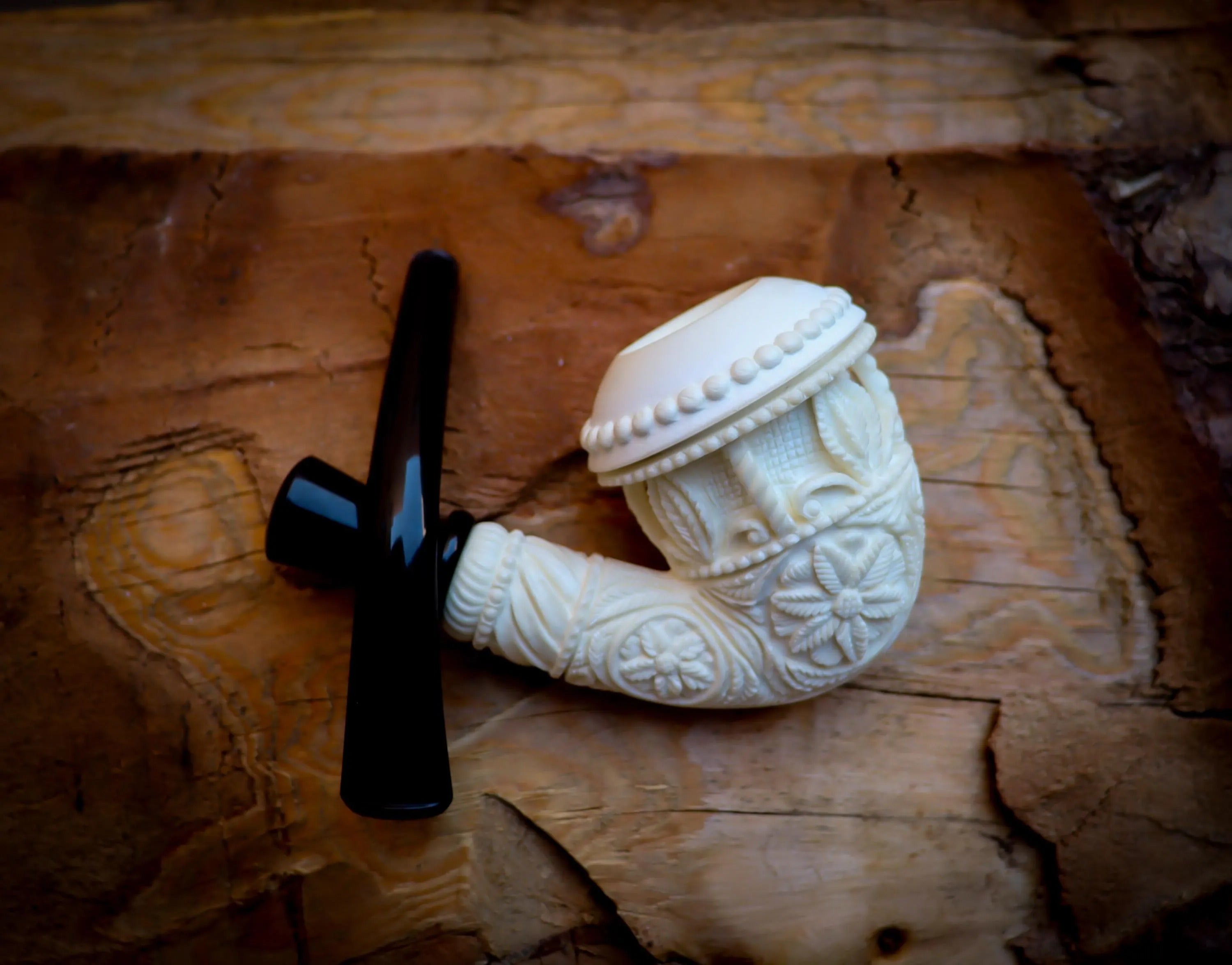 Calabash Meerschaum, Special Handmade Large Size Flower Patterned Calabash Meerschaum Pipe With Leather Box-Astaş Meerschaum