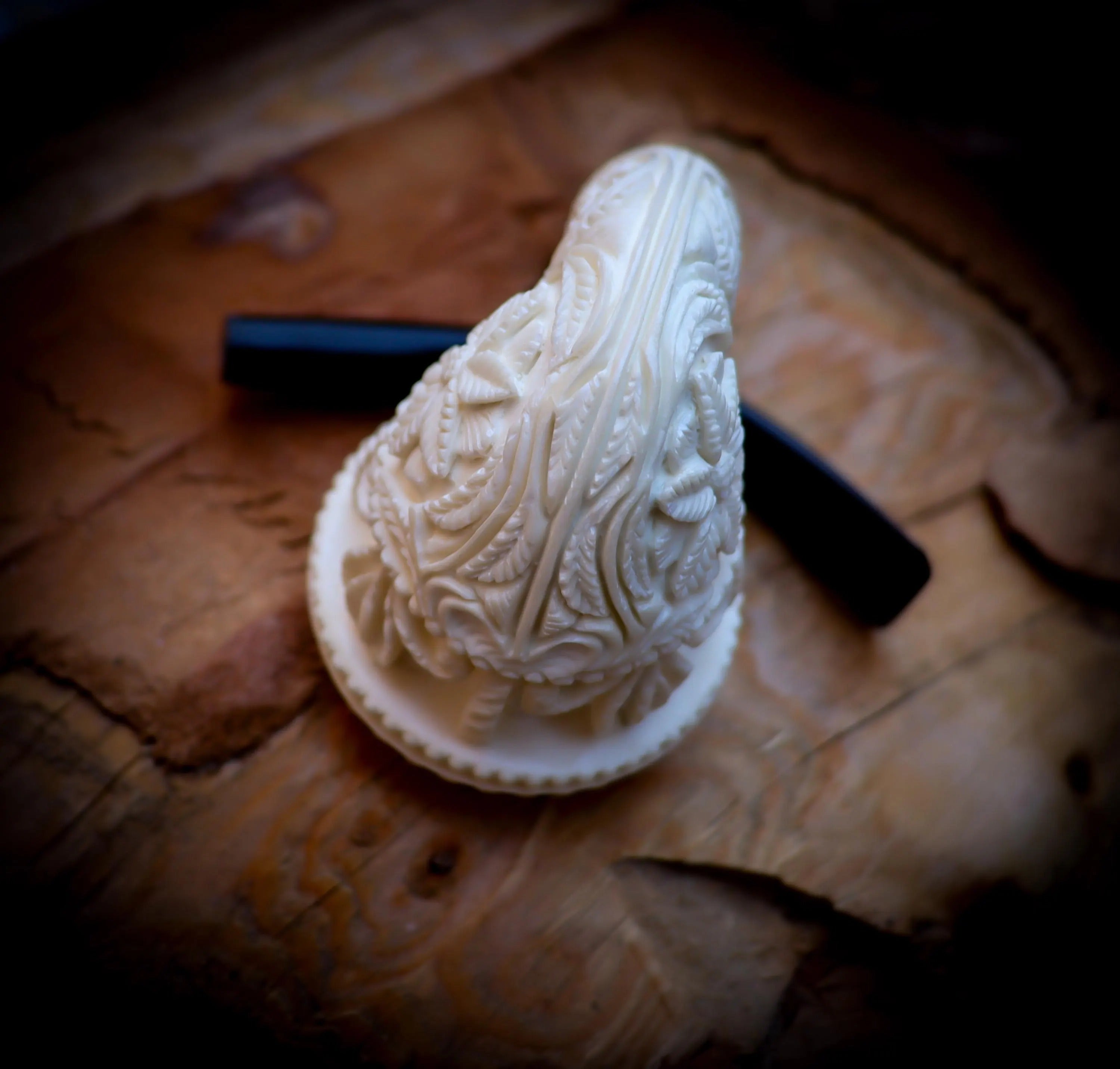 Calabash Meerschaum, Special Handmade Large Size Flower Patterned Calabash Meerschaum Pipe With Leather Box-Astaş Meerschaum